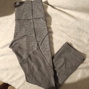 Lululemon Gray Leggings Floral Size 2